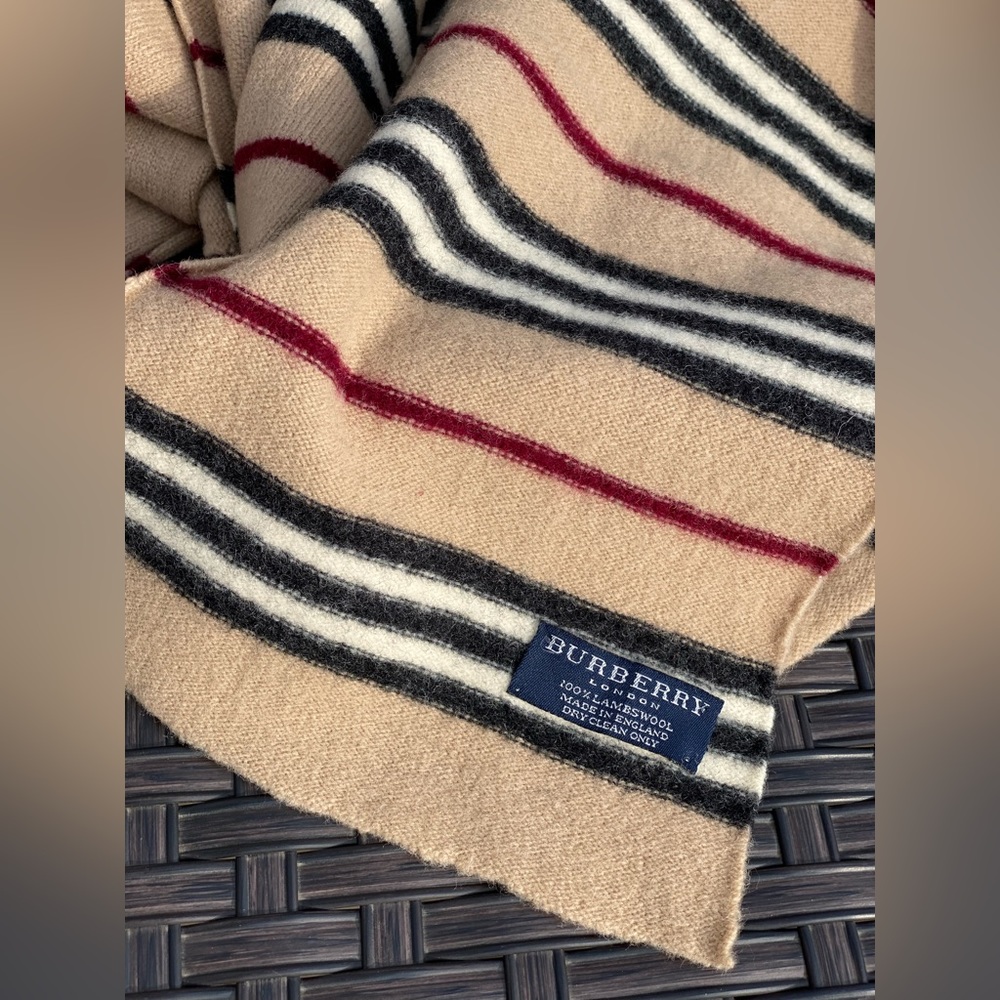 Mens BURBERRY NOVA STRIPE🔥💯% Lambswool UPSCALE SCARF🔥PRISTINE🔥NEW🔥63”x8”🎁 - Picture 9 of 11
